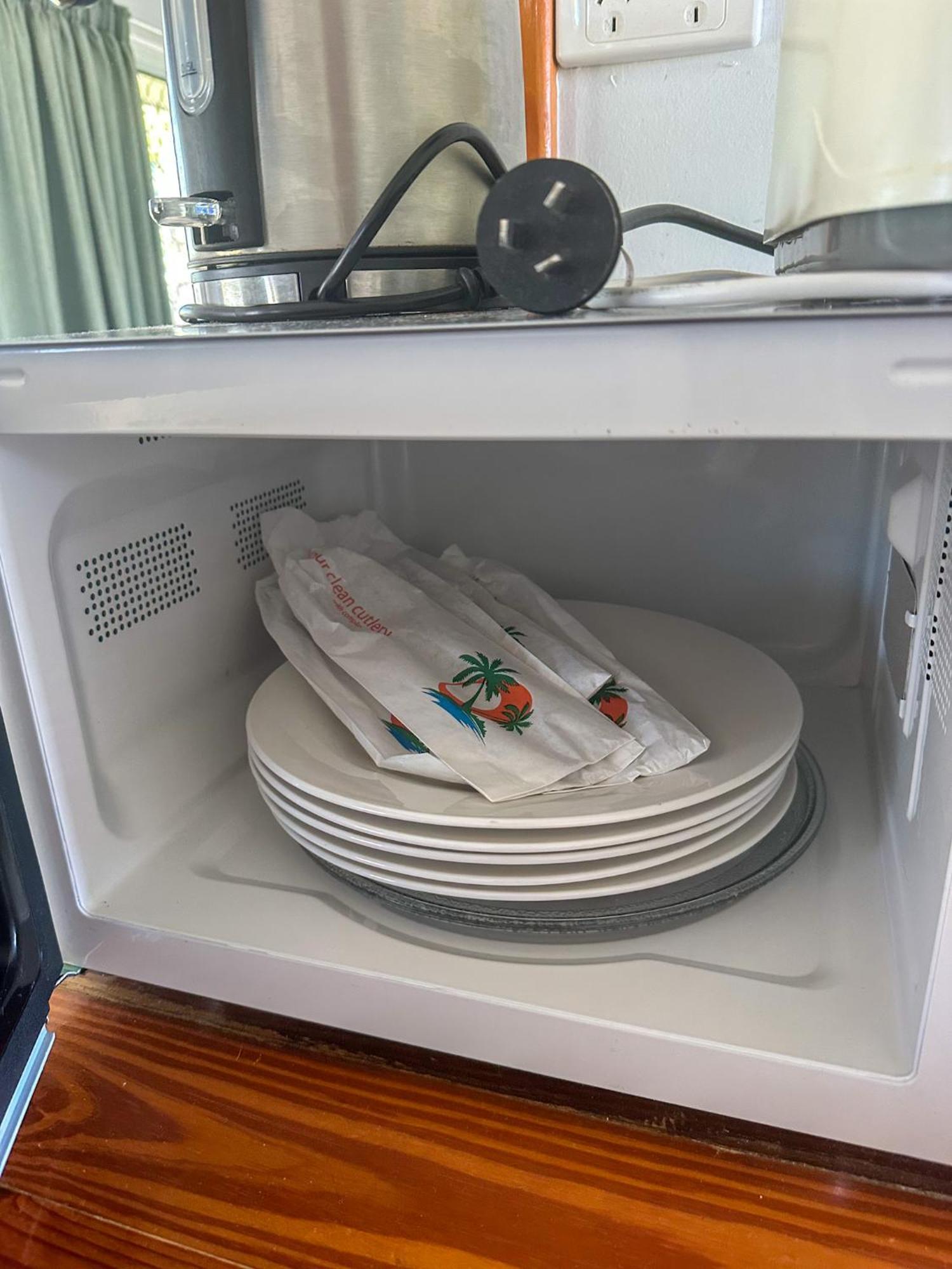 Ocean View Motel Боуен Екстериор снимка